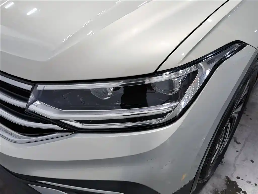 Tiguan L 330 TSI Auto 2 WD Smart Enjoyment