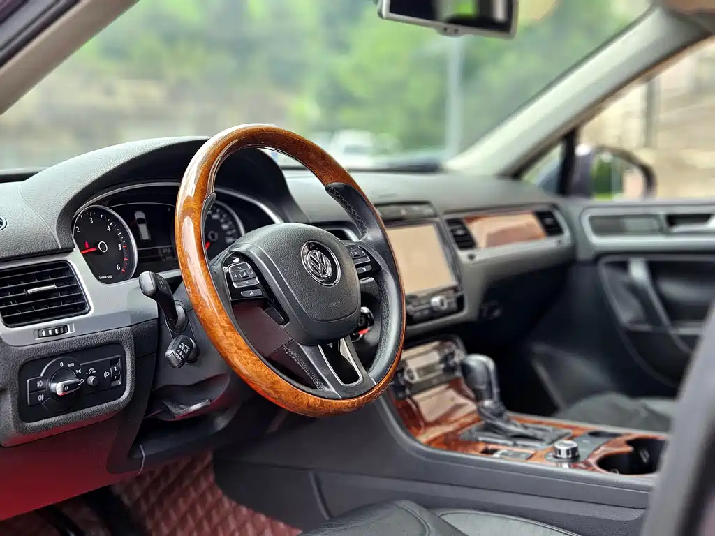 Touareg 3.0 TDI Diesel Standard Config