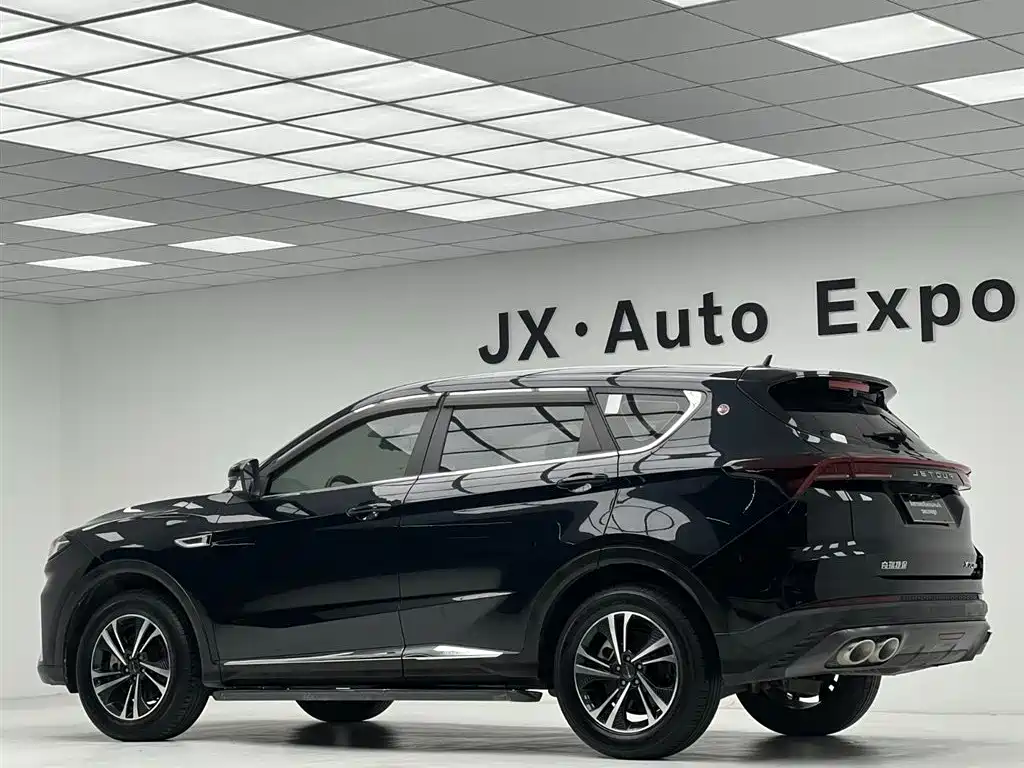 Jetour X70 PLUS 捷途X70 PLUS 2021款 改款 1.5 T 手动风 5座