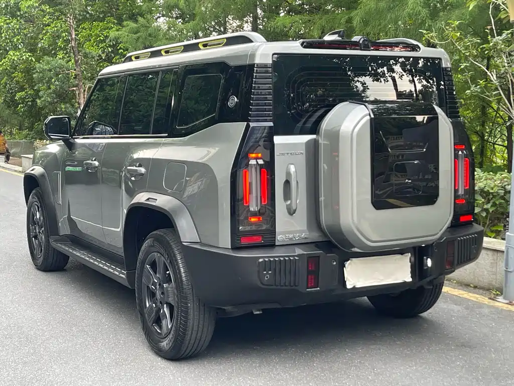 Jetour Traveller 1.5 T 2 WD Discovery PRO