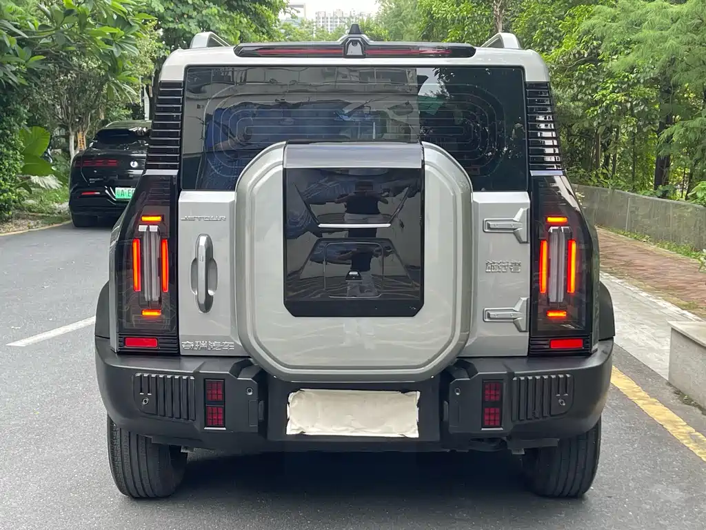 Jetour Traveller 1.5 T 2 WD Discovery PRO