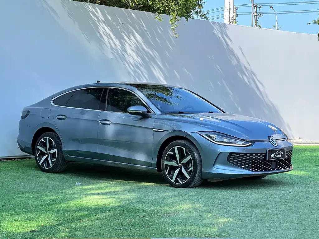 Lamando Lamando L 280 TSI DSG Spicy Cool