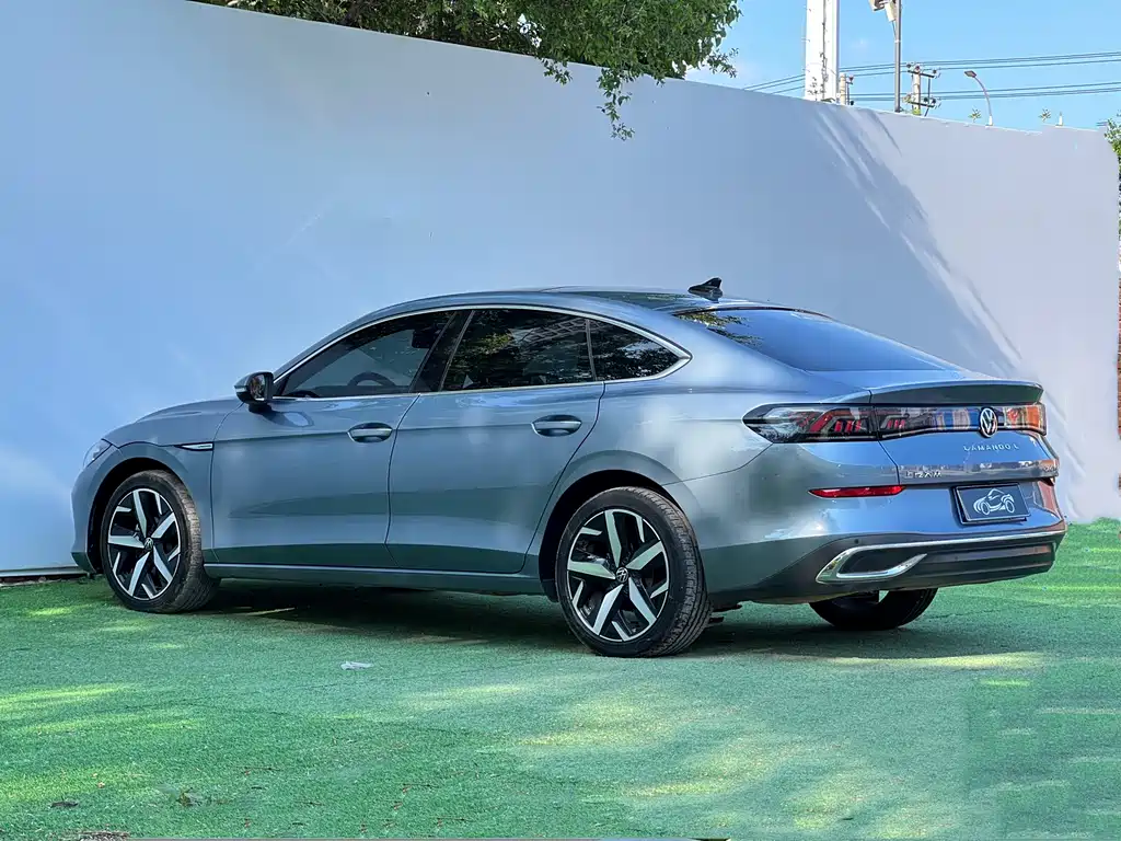 Lamando Lamando L 280 TSI DSG Spicy Cool
