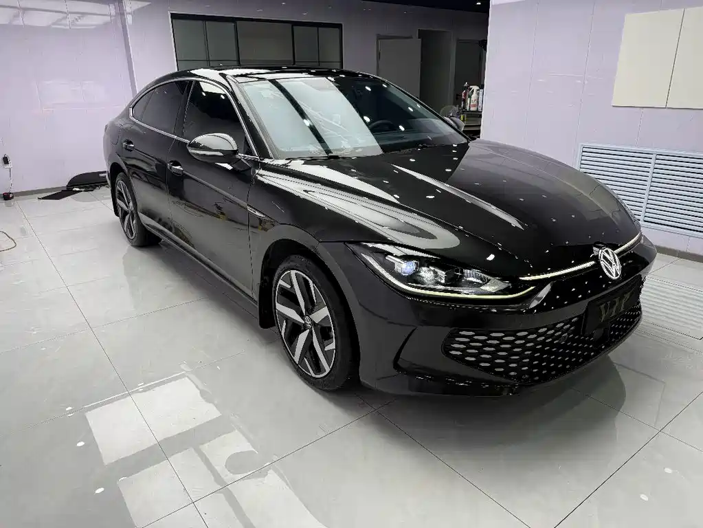 Lamando Lamando L 280 TSI DSG Spicy Cool