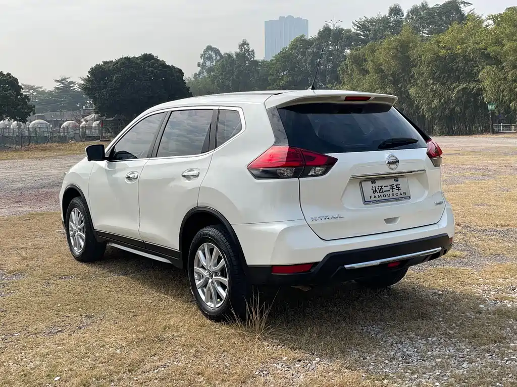 X-Trail 2.0 L CVT 2 WD XL ITS Connected Comfort