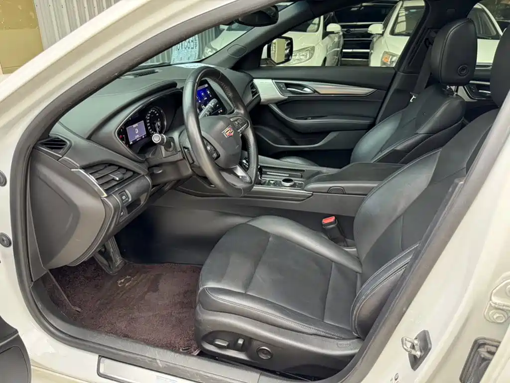 Cadillac CT5 28 T Luxury