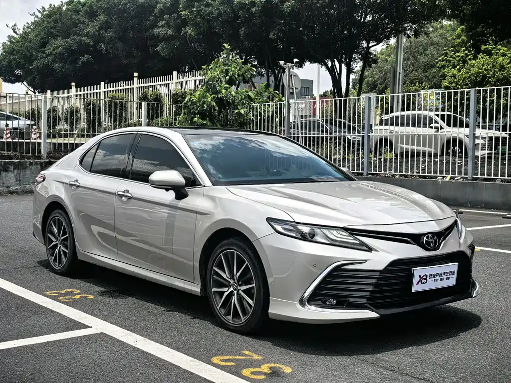 Camry 2.5 G Luxury