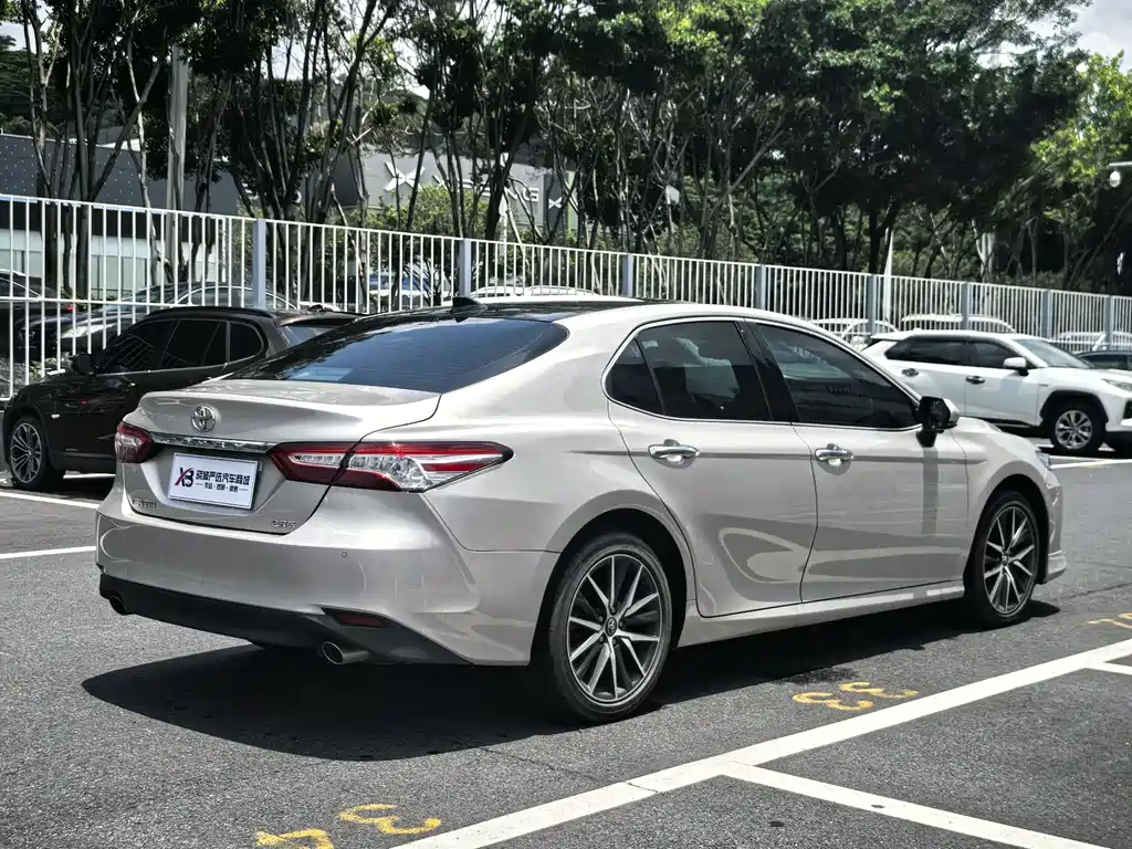 Camry 2.5 G Luxury