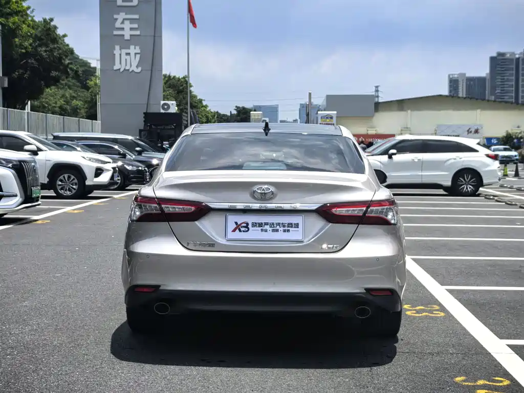 Camry 2.5 G Luxury