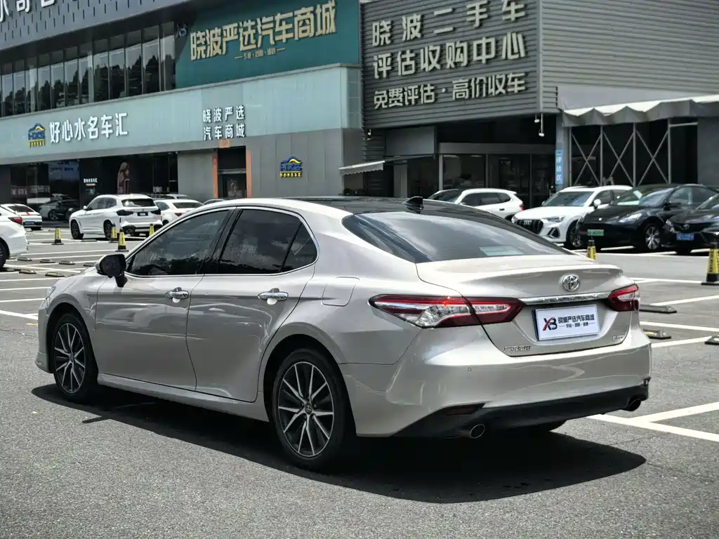 Camry 2.5 G Luxury