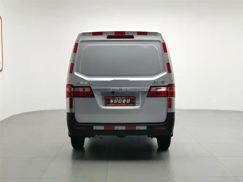 Xiaohaishi X30 1.5 L Super Enjoyment Cargo Van 2 5-seat AC SWC15 M
