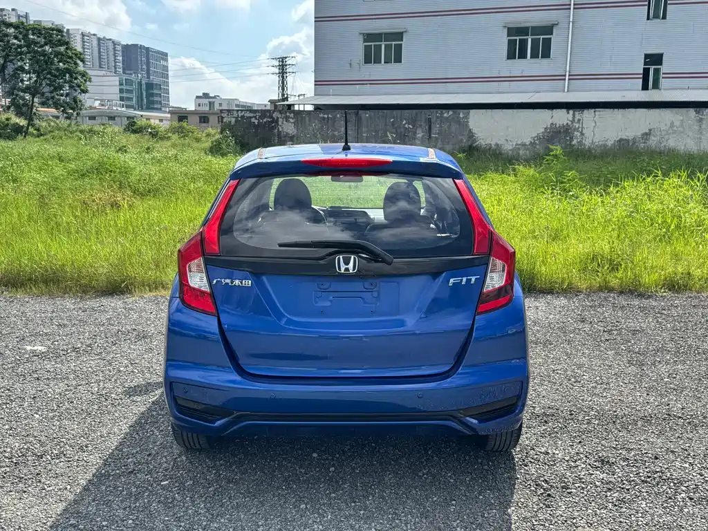 Fit 1.5 L CVT Comfort