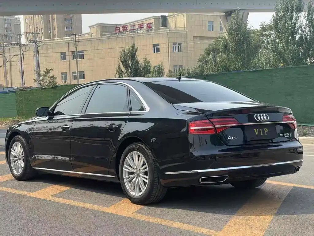Audi A8 A8 L 45 TFSI quattro Comfort