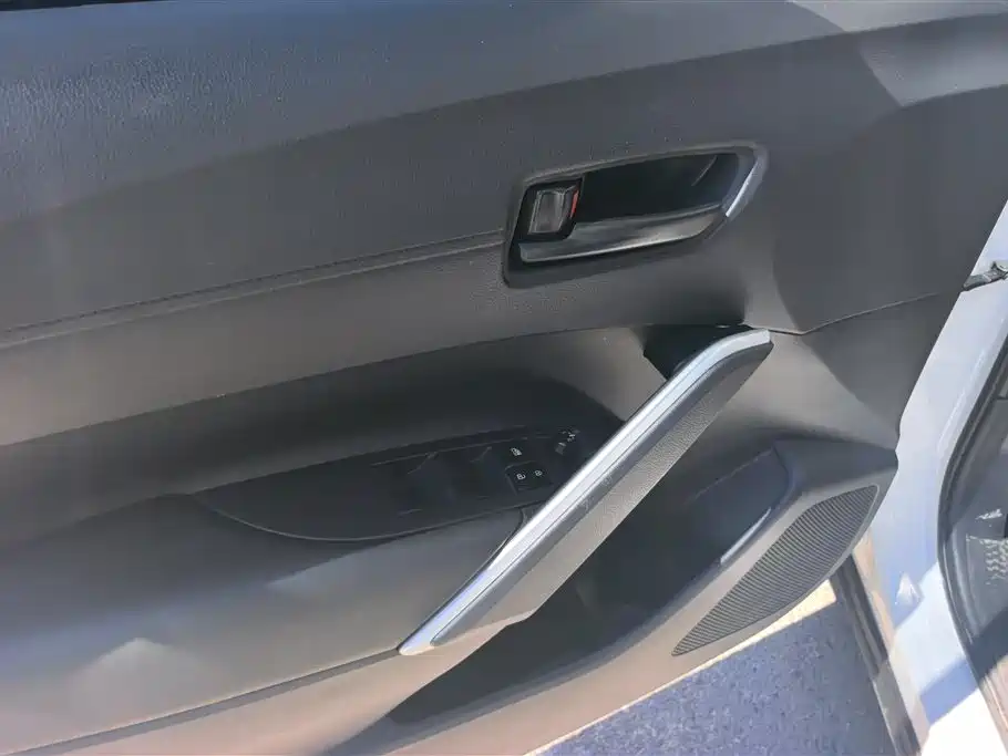 Corolla Cross 2.0 L Smart e-Hybrid Dual Engine Pioneer