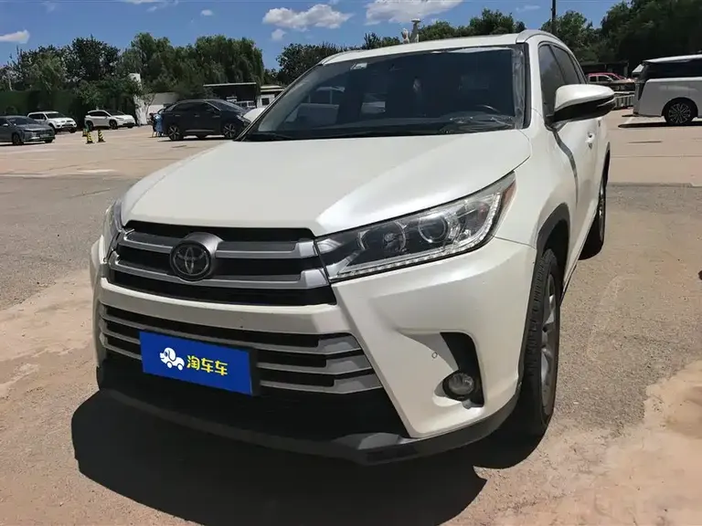 Toyota Highlander 2.0 T 4 WD Luxury 7-seat CN-V