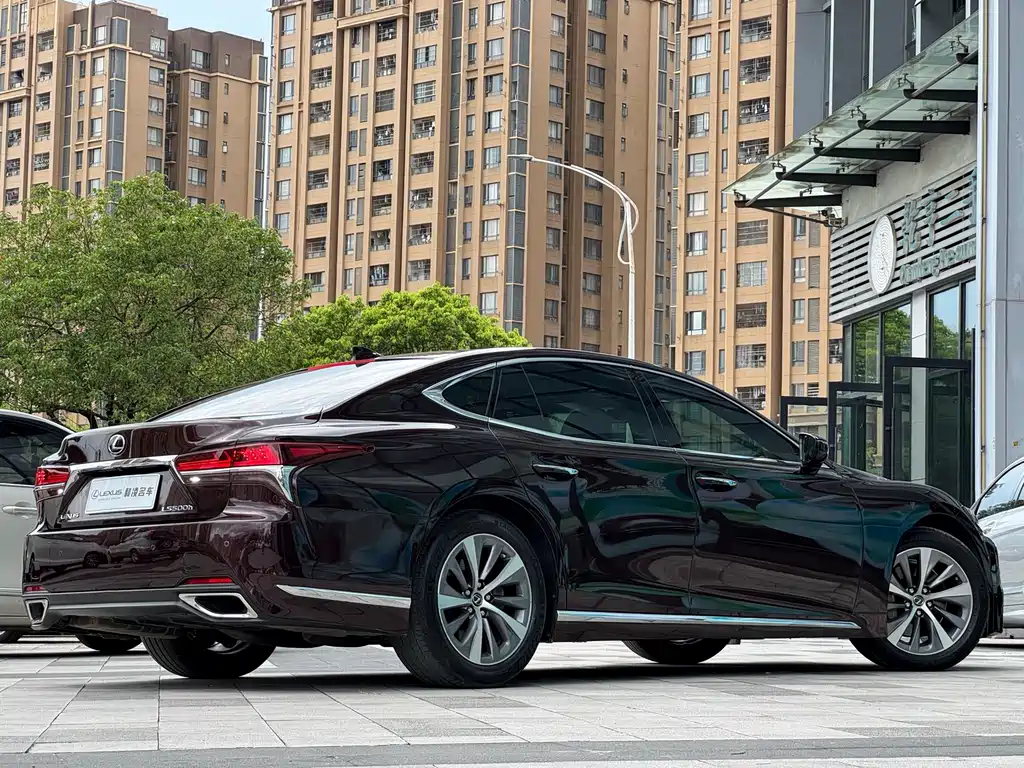 Lexus LS 350 Outstanding CN-V