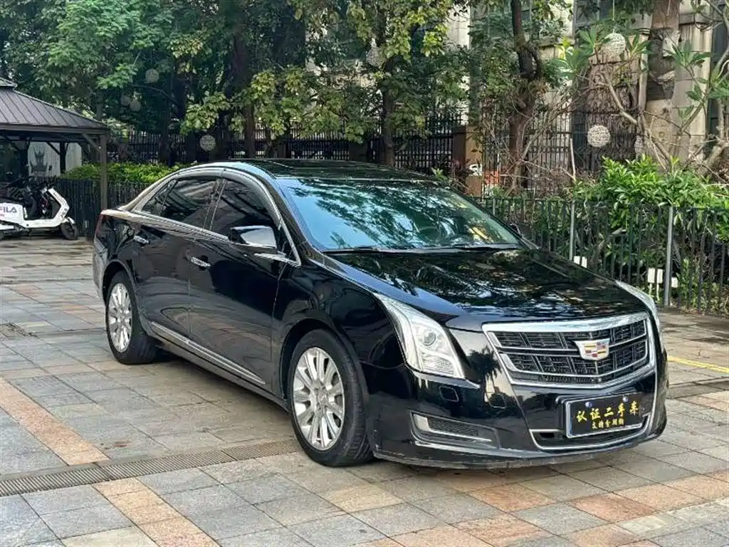 Cadillac XTS 28 T Tech