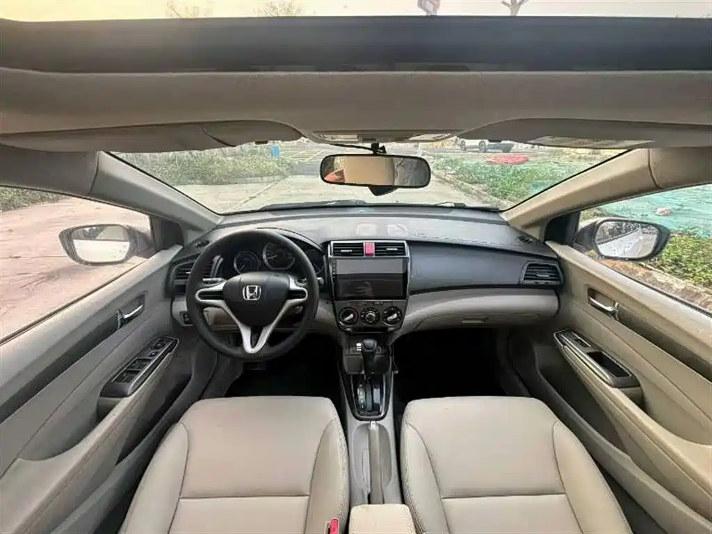 City Classic 1.5 L Auto Elite