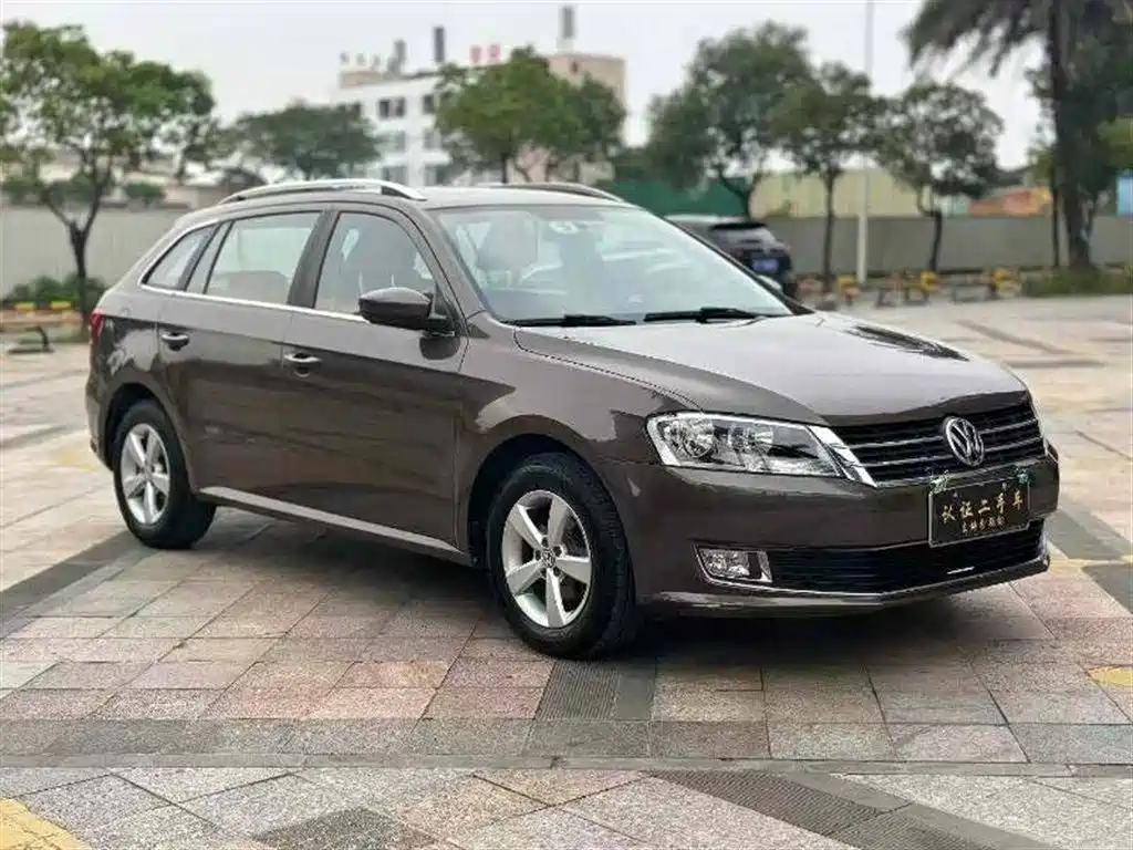 Gran Lavida 1.6 L Auto Style