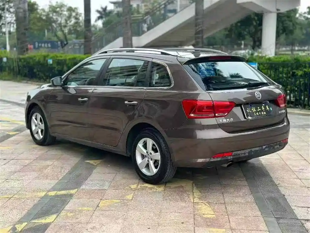 Gran Lavida 1.6 L Auto Style