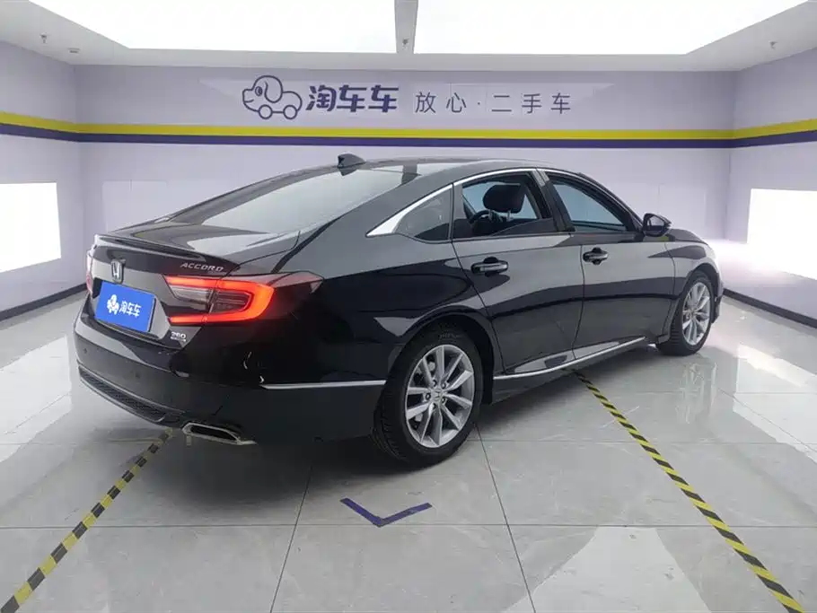 Accord 260 TURBO Luxury