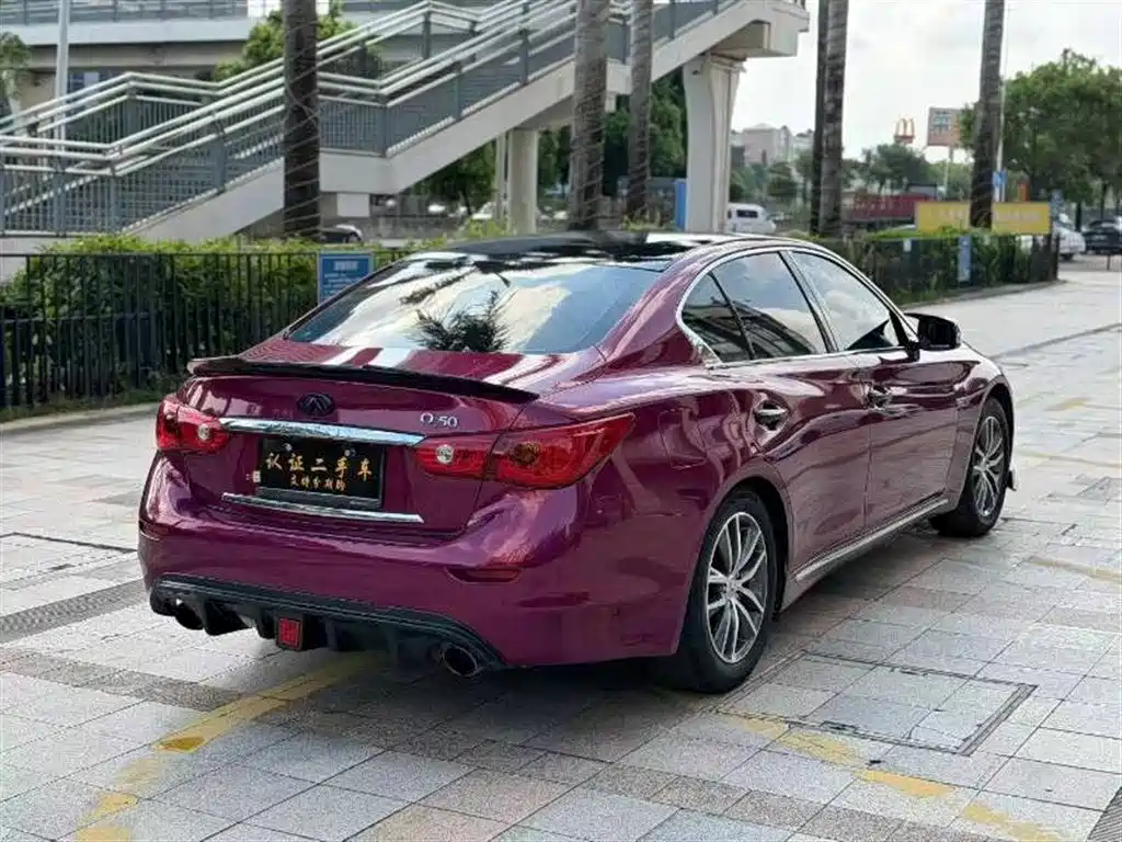 Infiniti Q50 L 2.0 T Comfort