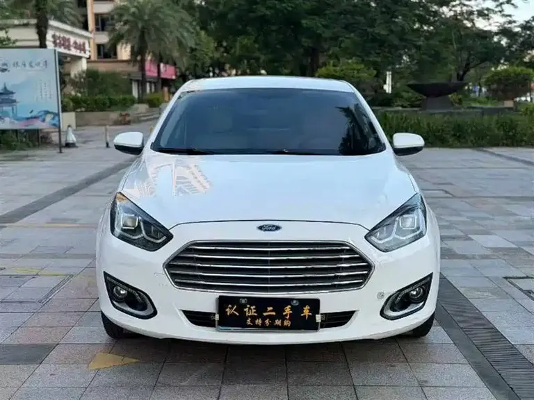 Ford Escort 1.5 L Auto Comfort
