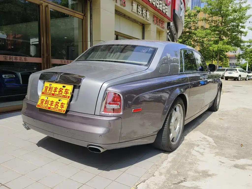 Phantom 幻影 2012款 6.7 L 标准版