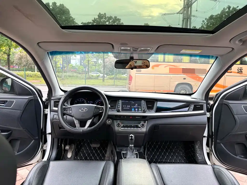 Mistra 1.8 L Auto Intelligent GLS CN-V
