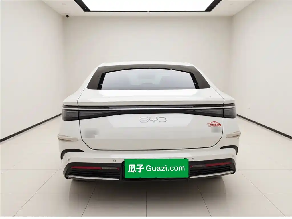 Seal DM-i 1.5 T 121 km Flagship