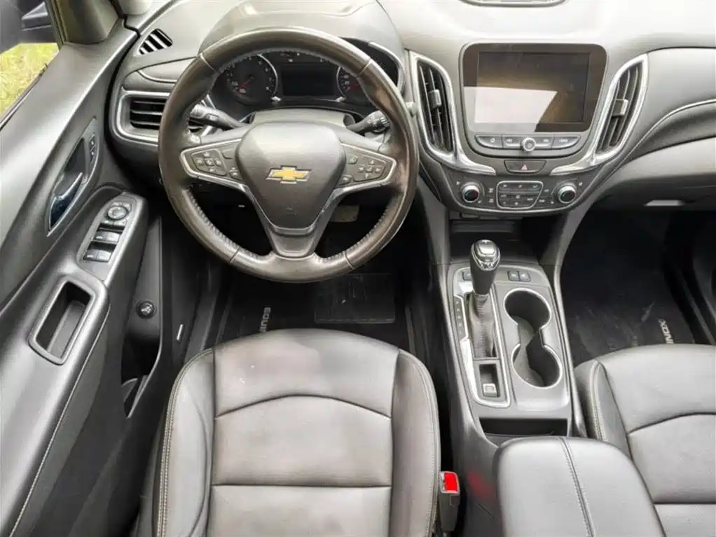 Equinox 探界者 2018款 RS 550 T 自动四驱捍界版