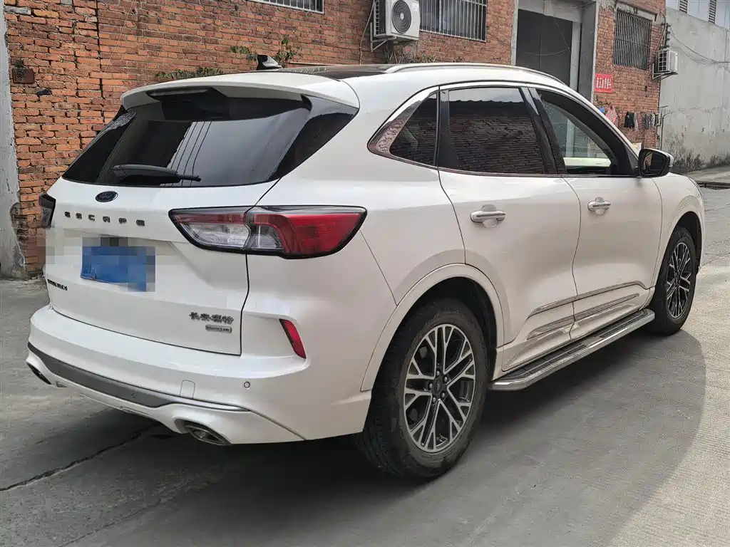 Escape EcoBoost 245 4 WD Excellence Enjoyment