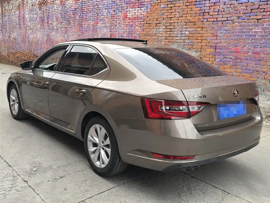Superb TSI330 DSG Creation