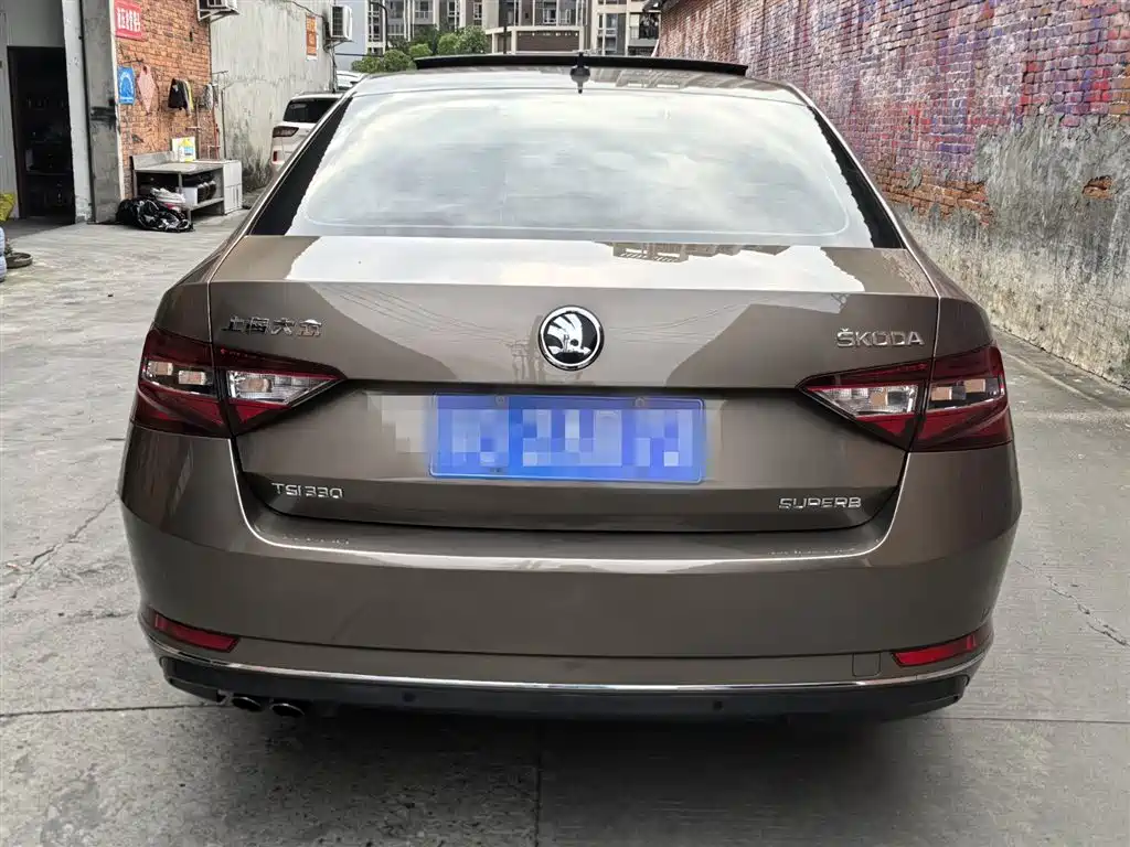 Superb TSI330 DSG Creation