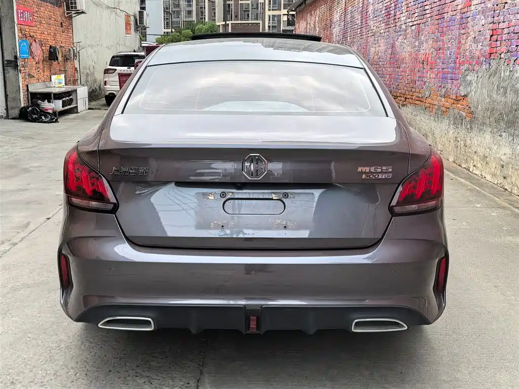MG5 300 TGI DCT Youth Luxury Grand Enjoyment