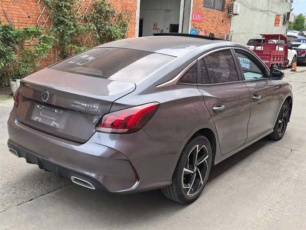 MG5 300 TGI DCT Youth Luxury Grand Enjoyment