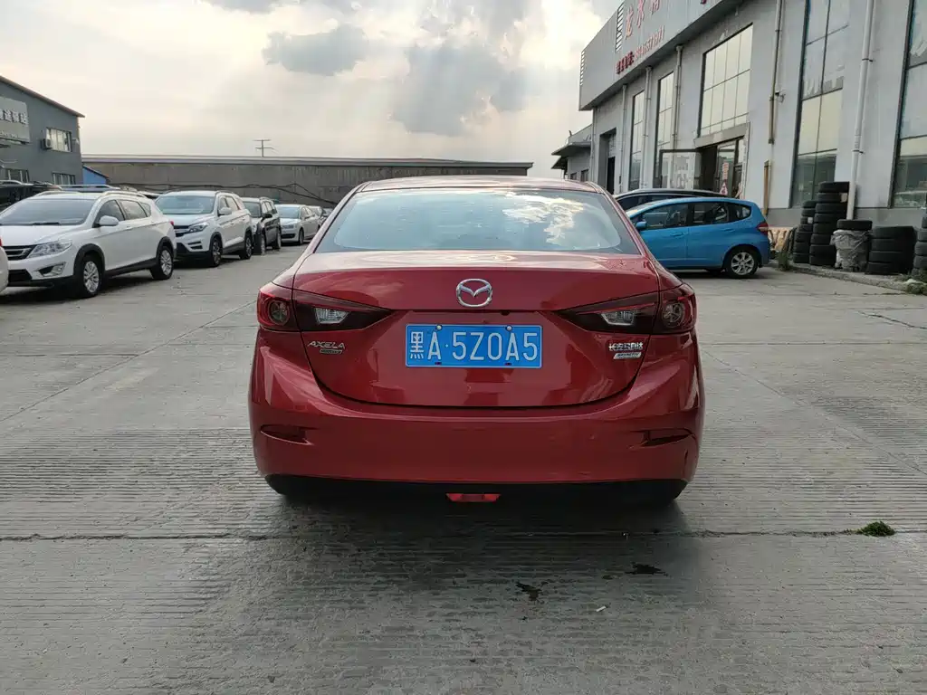 Mazda 3 Axela Sedan 1.5 L Auto Comfort