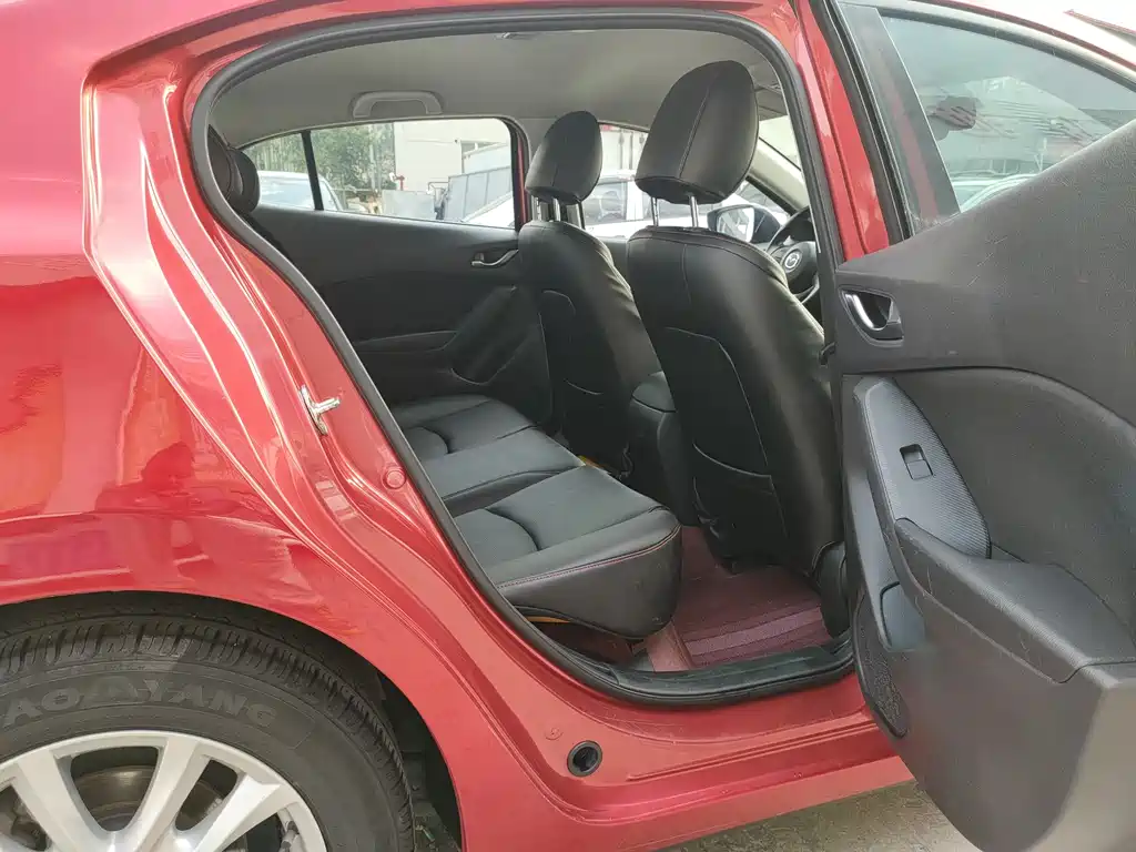 Mazda 3 Axela Sedan 1.5 L Auto Comfort