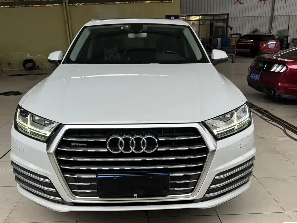 Audi Q7 40 TFSI S line Sport