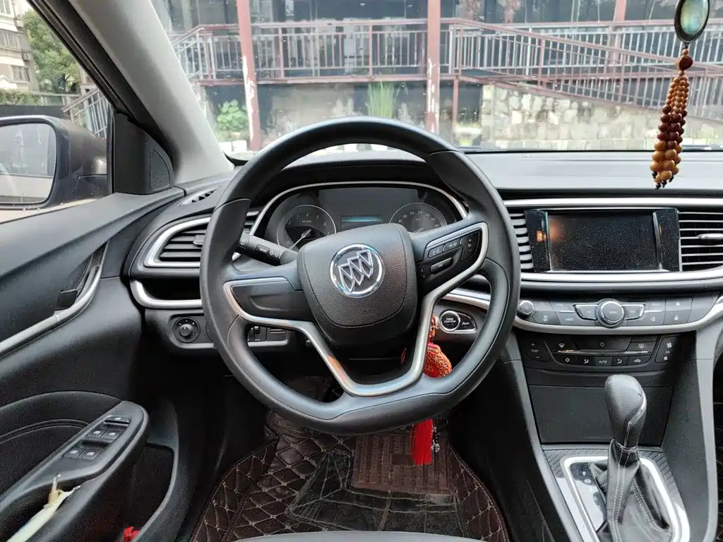 Excelle GT 15 N Auto Luxury