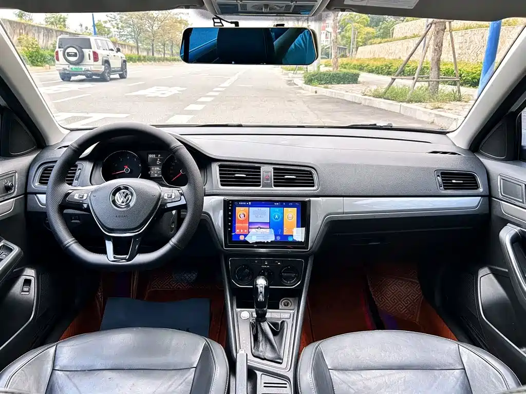 Lavida 1.6 L Auto Comfort