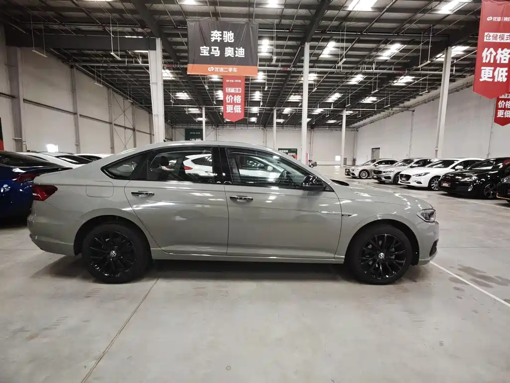 Lavida 280 TSI DSG Luxury