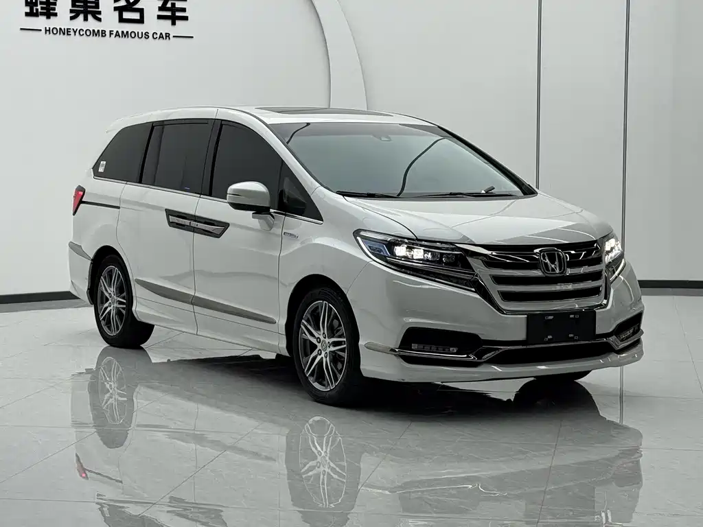 Elysion 2.0 L Hybrid Luxury