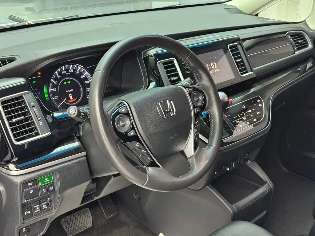 Elysion 2.0 L Hybrid Luxury