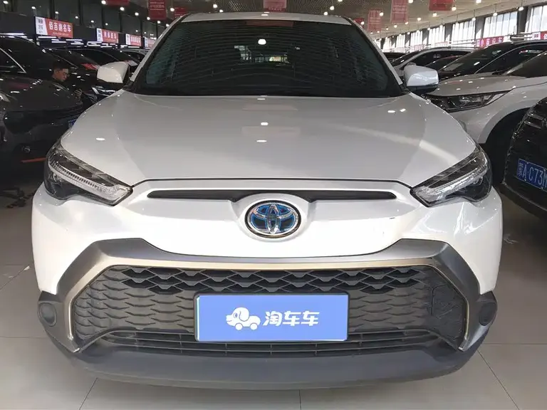 Toyota Frontlander 锋兰达 2024款 2.0 L 智能电混双擎 豪华版