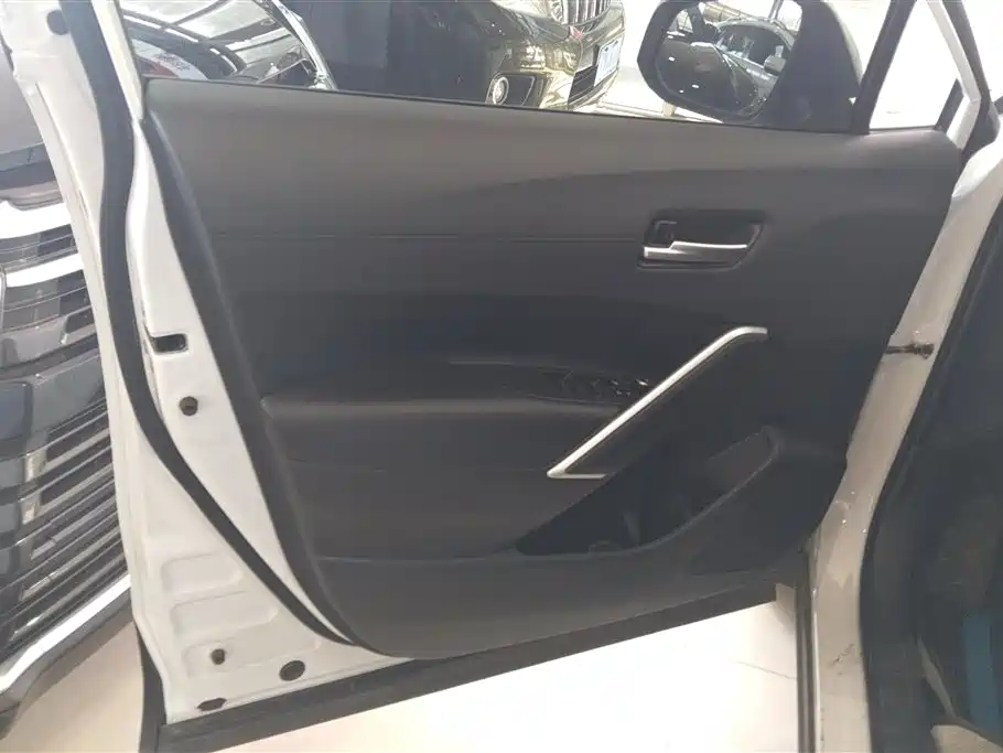 Frontlander 锋兰达 2024款 2.0 L 智能电混双擎 豪华版