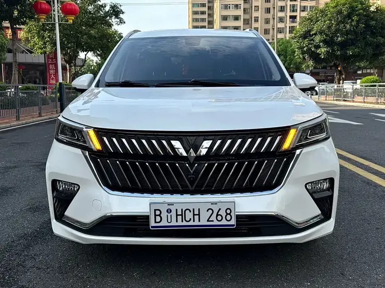 Wuling Jiachen 1.5 T CVT Premium Flagship
