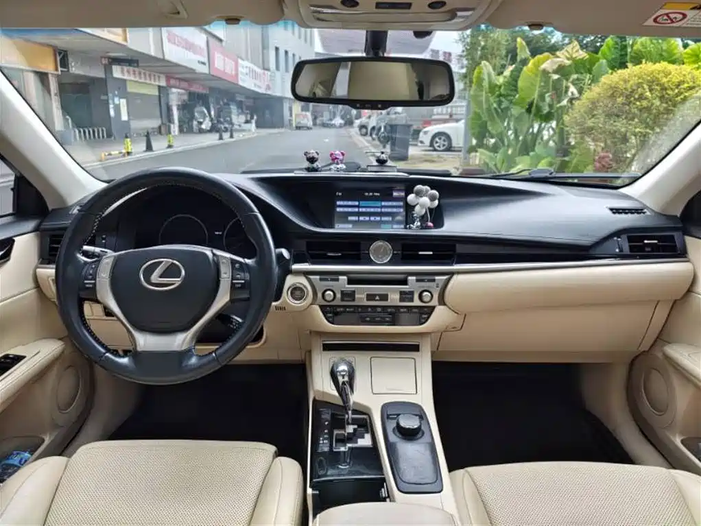 Lexus ES 250 Elite
