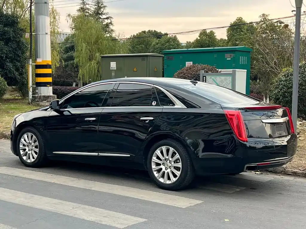 Cadillac XTS 28 T Elite