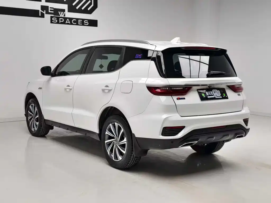 Vision X6 1.4 T CVT Distinguished